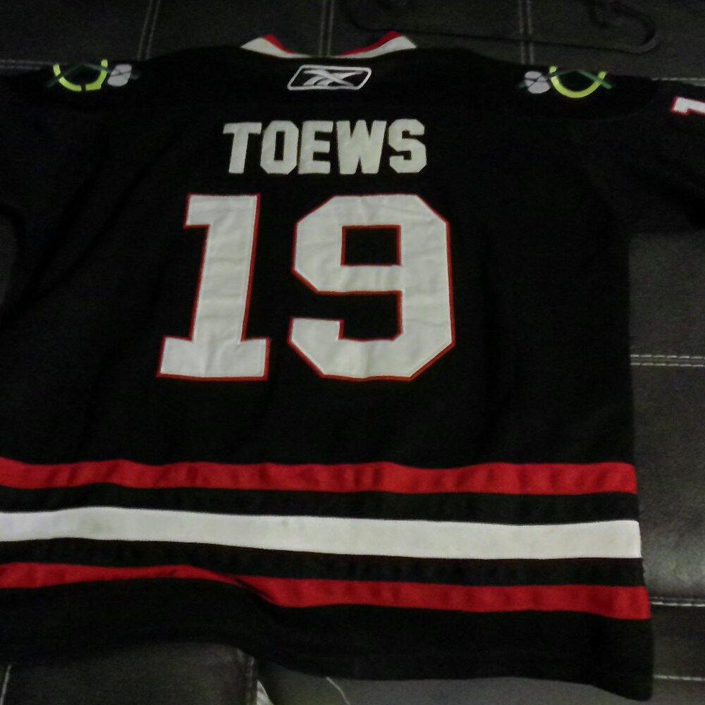 JONATHAN TOEWS CHICAGO BLACKHAWKS BLACK REEBOK PREMIER JERSEY XX-Large - Picture 10 of 14